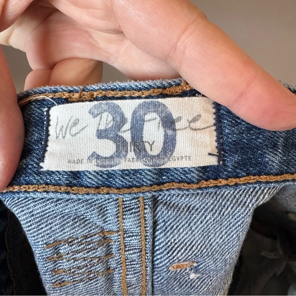 We The Free Women’s Denim High Rise Button Fly Raw Hem Jean Shorts Size 30 - Picture 2 of 13
